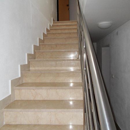 Apartments Petricevic 2 Selce Esterno foto