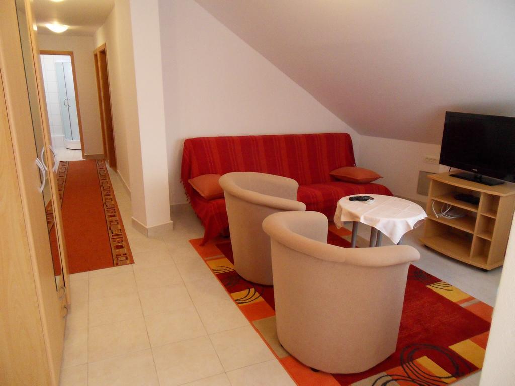 Apartments Petricevic 2 Selce Camera foto